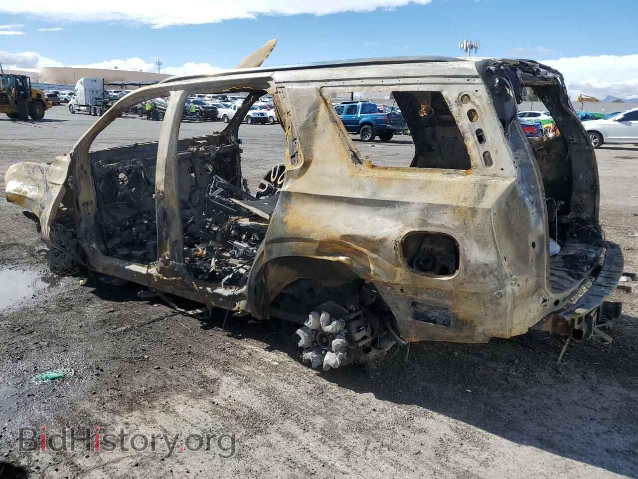 2021 GMC YUKON - VIN: 1GKS2AKD6MR456079 - Photo 2
