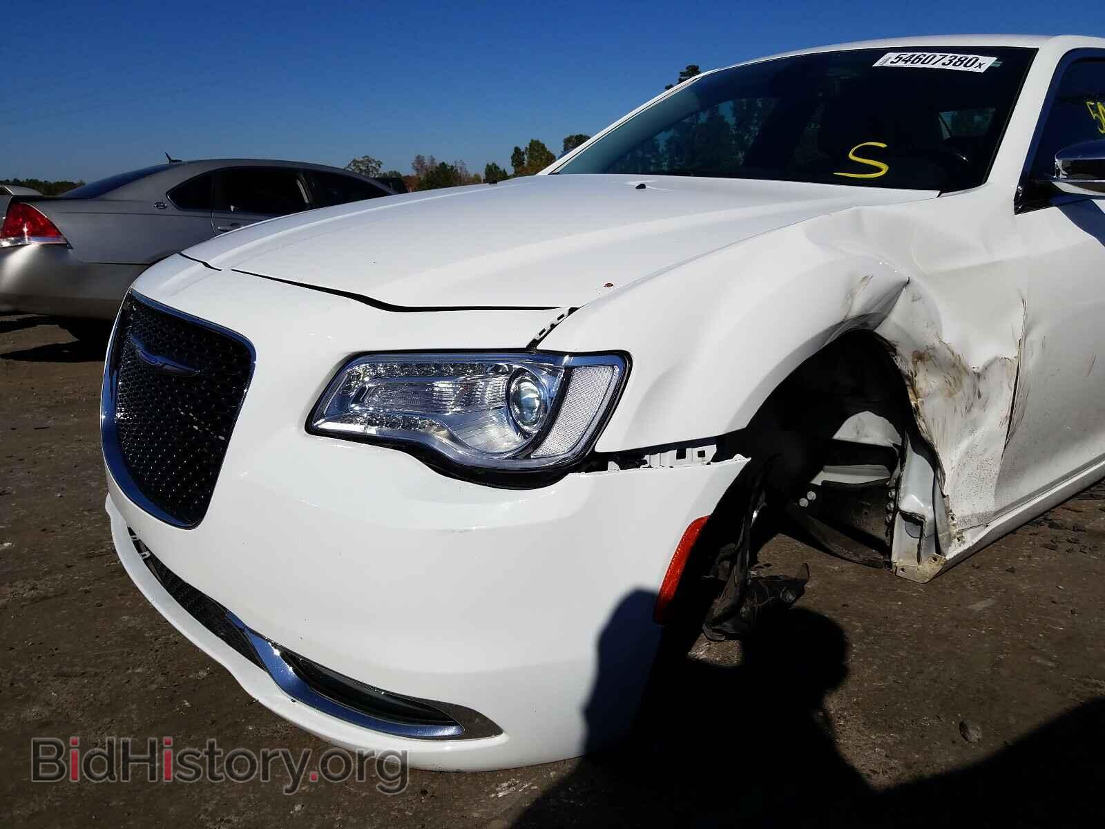 2019 CHRYSLER 300 - VIN: 2C3CCAEG8KH528064 - Фото 9