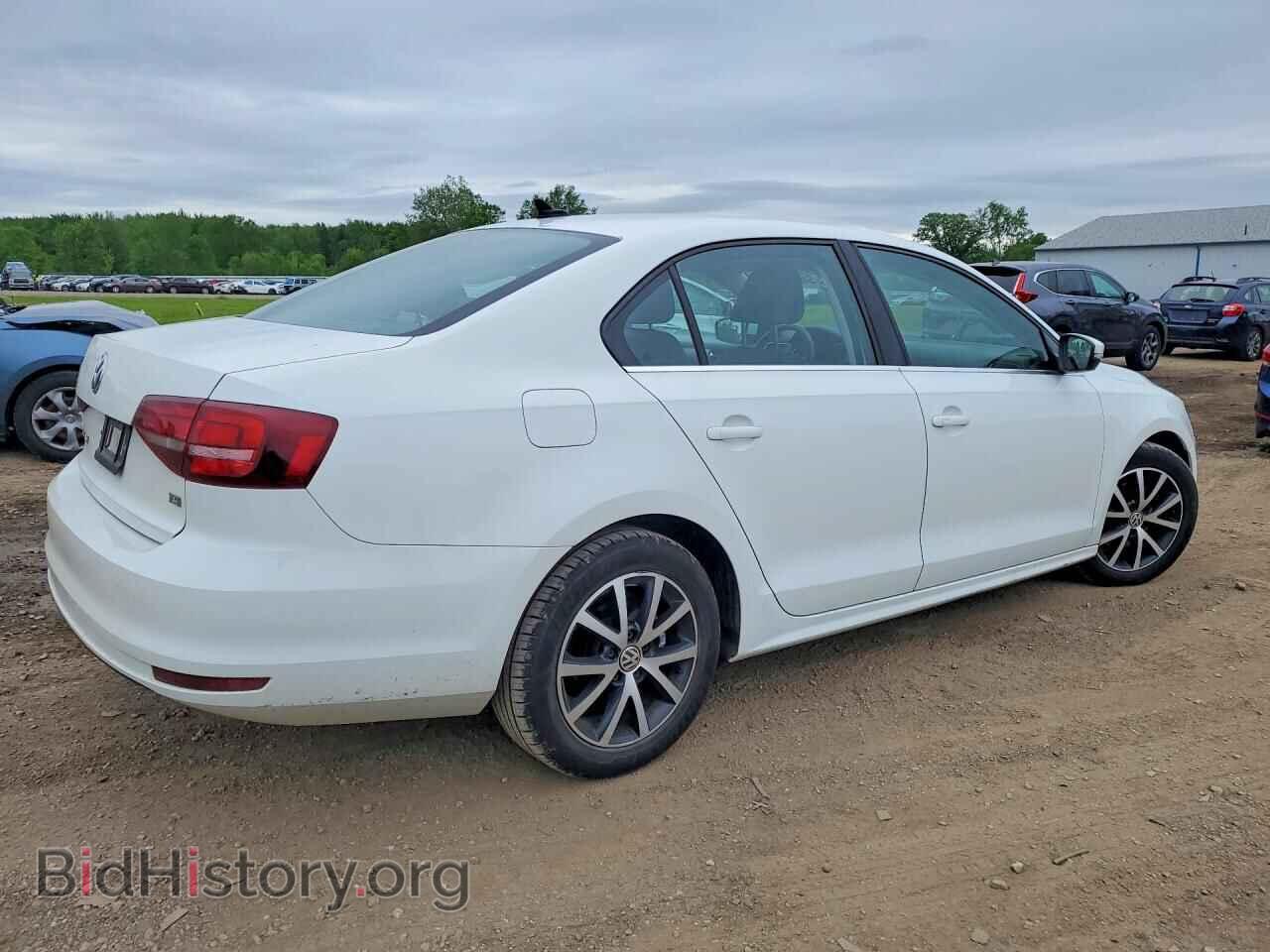 2017 VOLKSWAGEN JETTA - VIN: 3VWDB7AJXHM262738 - Фото 3