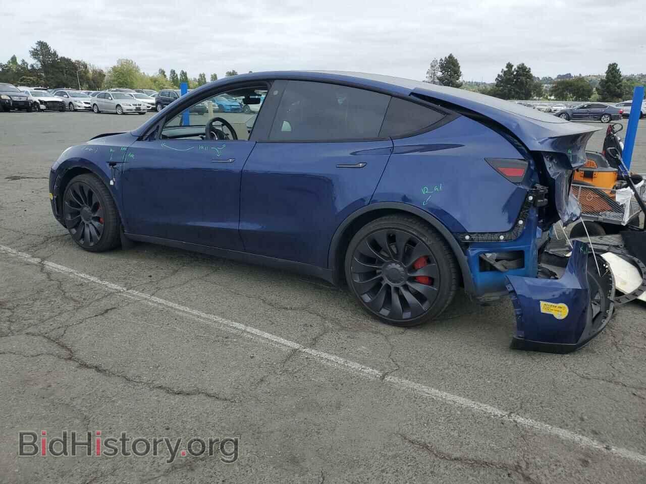 2022 TESLA MODEL Y - VIN: 7SAYGDEF2NF411401 - Фото 2