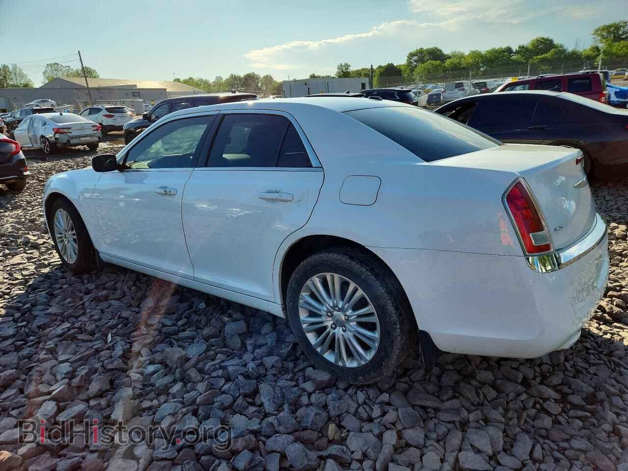 2014 CHRYSLER 300 - VIN: 2C3CCARG3EH206351 - Photo 2