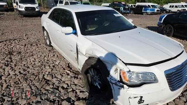 2014 CHRYSLER 300 - VIN: 2C3CCARG3EH206351 - Photo 14