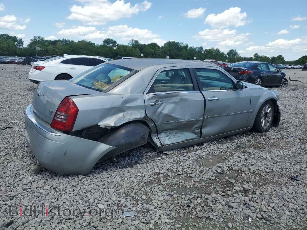 2006 CHRYSLER 300 - VIN: 2C3KA63HX6H372187 - Фото 3