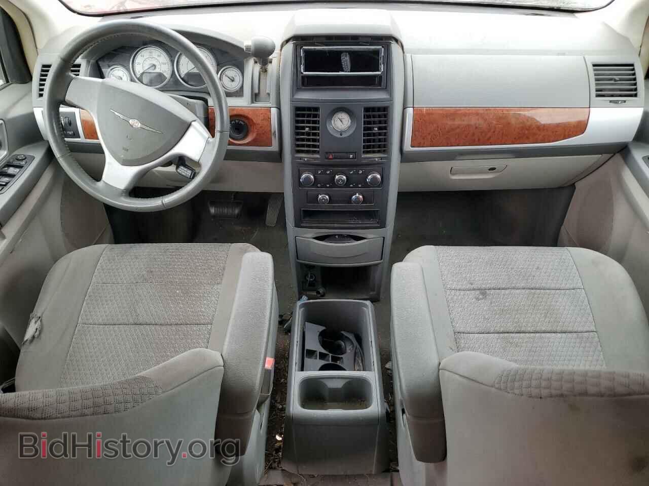 2008 CHRYSLER MINIVAN - VIN: 2A8HR54P98R611250 - Фото 8