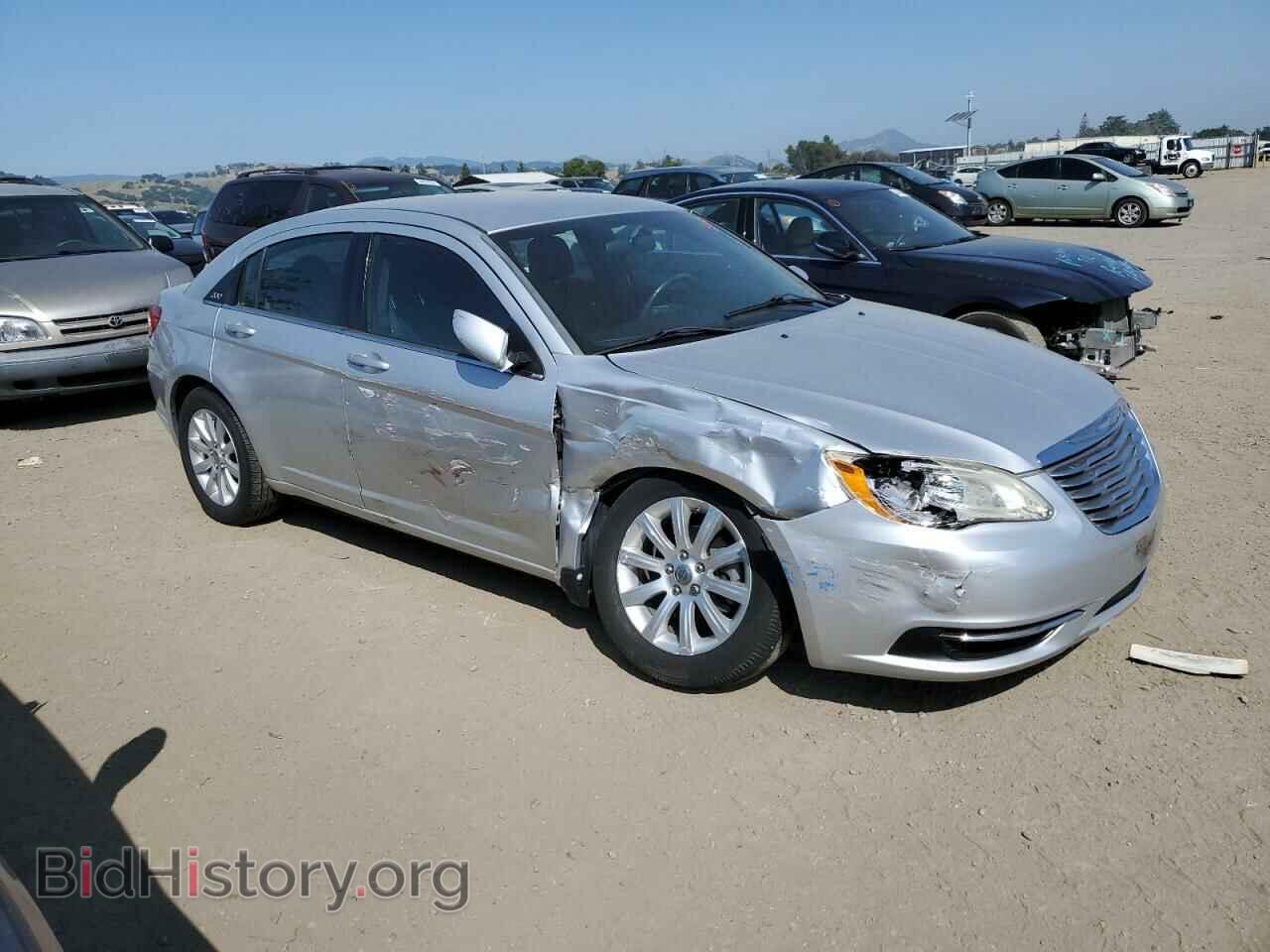 2012 CHRYSLER 200 - VIN: 1C3CCBBG2CN184010 - Фото 4
