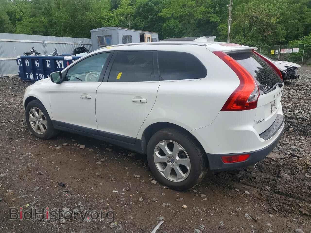 2013 VOLVO XC60 - VIN: YV4940DZ4D2424681 - Photo 2