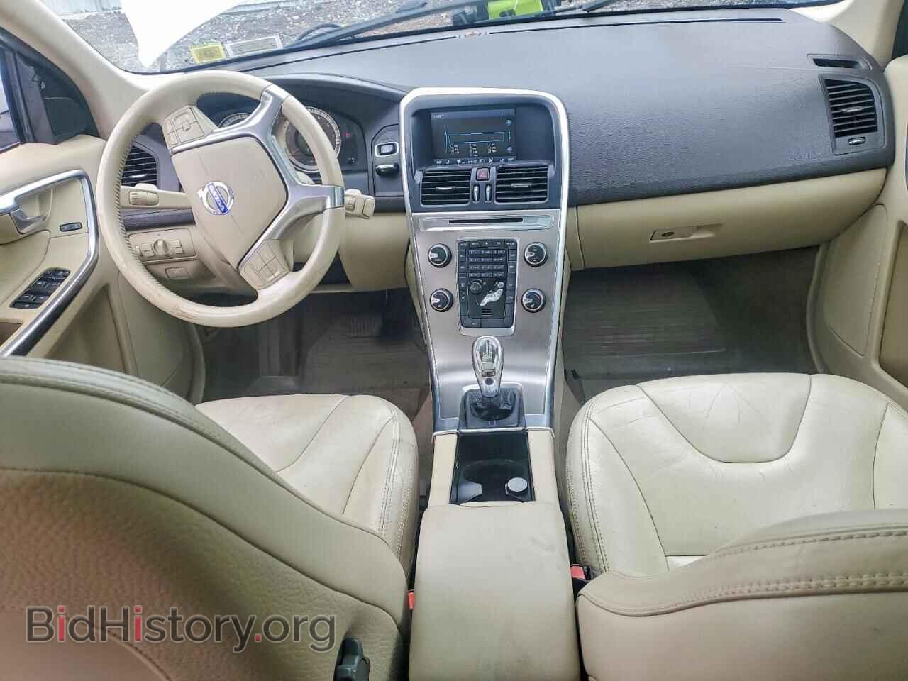 2013 VOLVO XC60 - VIN: YV4940DZ4D2424681 - Photo 8