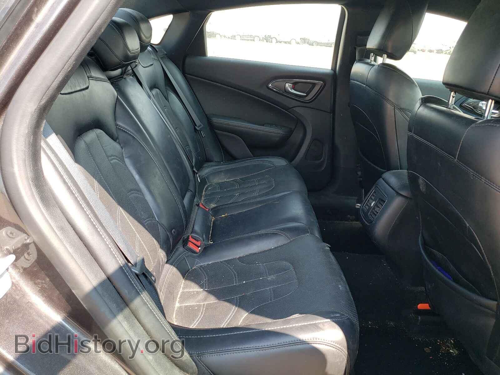 2016 CHRYSLER 200 - VIN: 1C3CCCDG0GN130732 - Фото 6