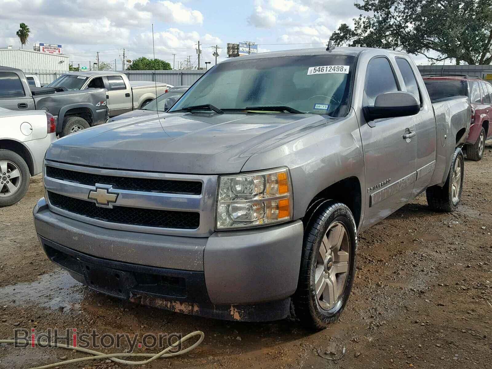 2008 CHEVROLET SILVERADO - VIN: 2GCEC19J681227692 - Фото 2