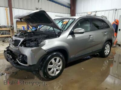 2012 Kia SORENTO Base, серебристый — VIN 5XYKTDA21CG269923, Copart
