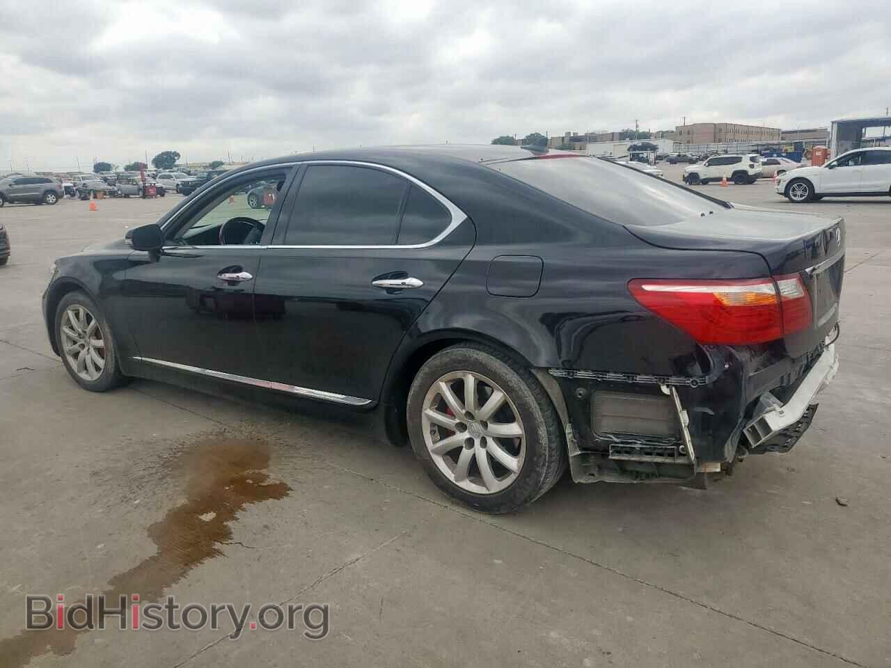 2012 LEXUS LS460 - VIN: JTHBL5EFXC5111591 - Photo 2