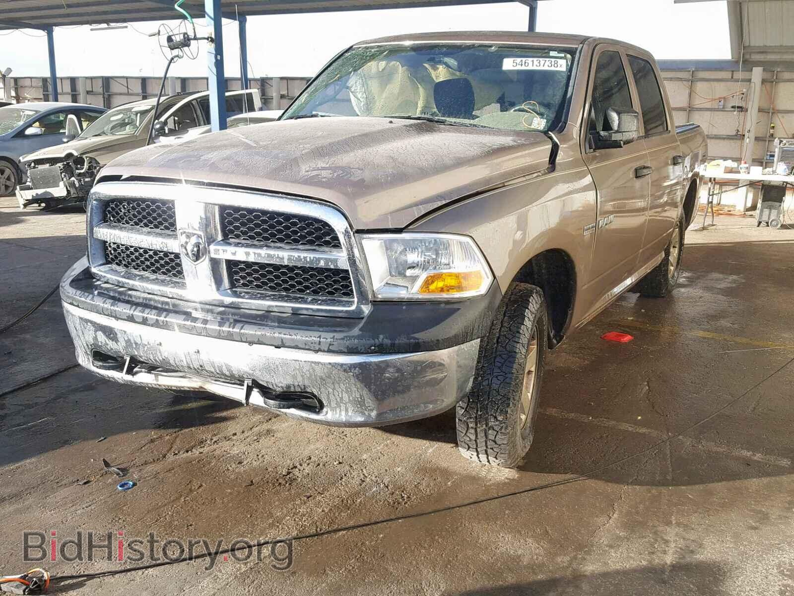 2010 DODGE RAM 1500 - VIN: 1D7RV1CT8AS205193 - Фото 2