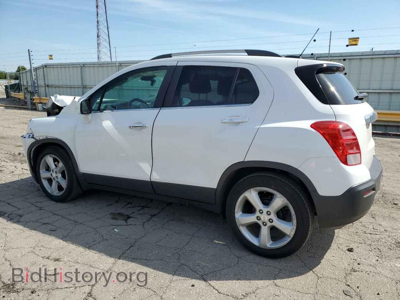2015 CHEVROLET TRAX - VIN: 3GNCJNSB5FL172114 - Фото 2
