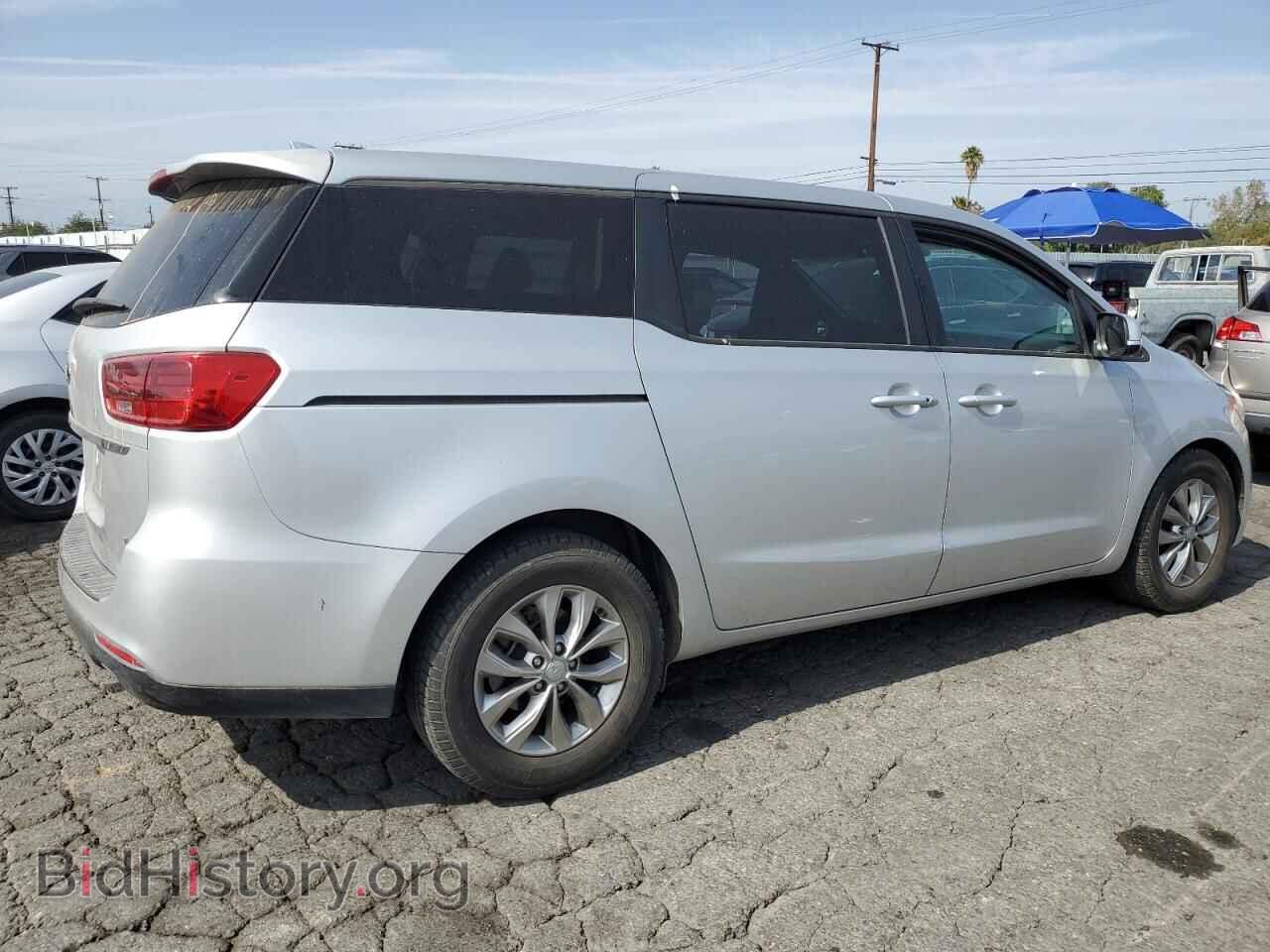2020 KIA All Models - VIN: KNDMB5C15L6604819 - Фото 3