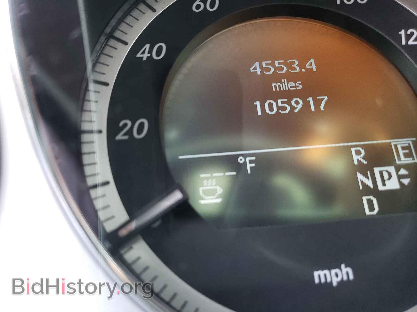 2011 MERCEDES-BENZ E-CLASS - VIN: WDDHF8HB4BA374118 - Фото 8