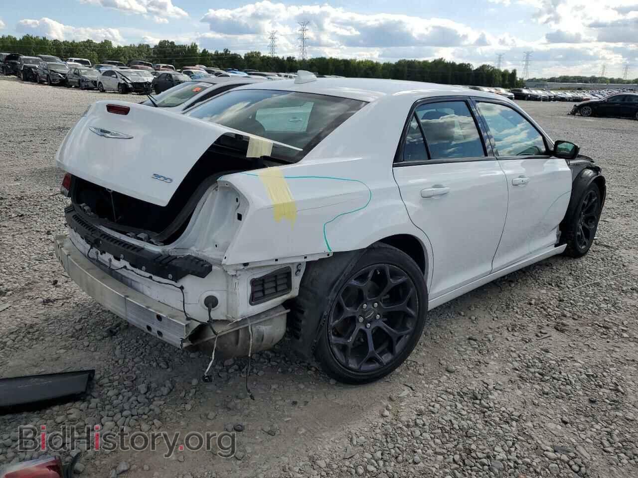 2019 CHRYSLER 300 - VIN: 2C3CCAAGXKH614157 - Фото 3