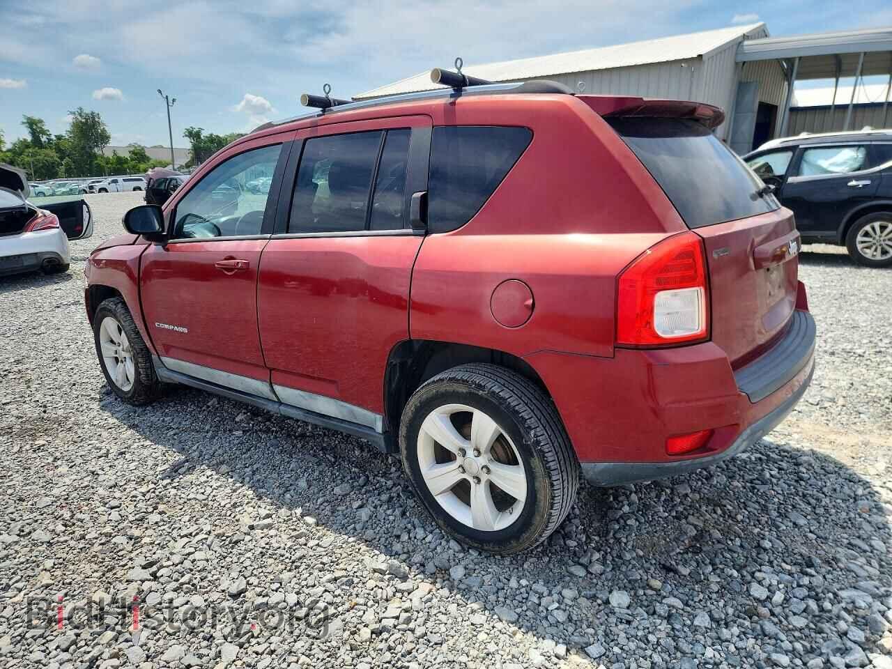 2011 JEEP COMPASS - VIN: 1J4NT1FB7BD213822 - Photo 2