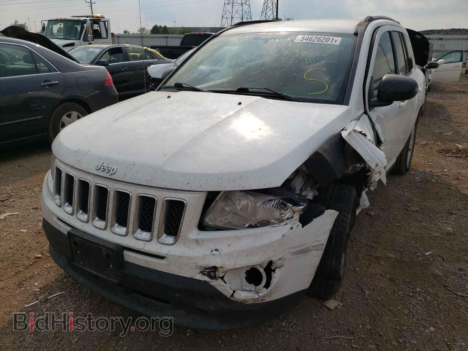 2011 JEEP COMPASS - VIN: 1J4NT1FA9BD261068 - Photo 2