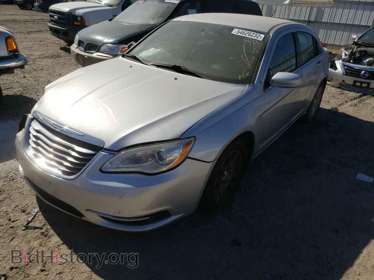 2012 CHRYSLER 200 - VIN: 1C3CCBAB1CN305504 - Фото 2