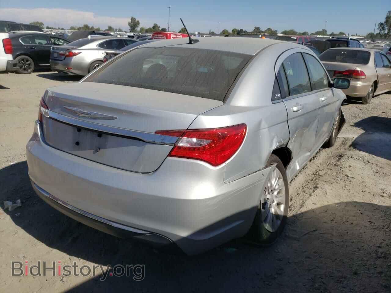 2012 CHRYSLER 200 - VIN: 1C3CCBAB1CN305504 - Фото 4