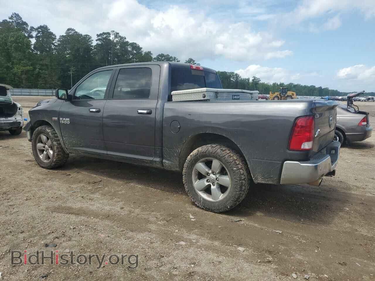 2017 RAM 1500 - VIN: 3C6RR6LT2HG721800 - Фото 2