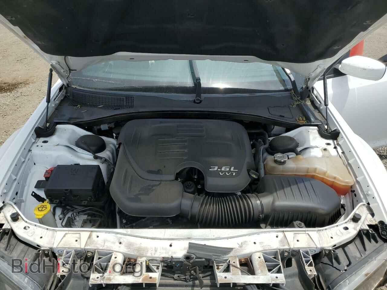 2019 CHRYSLER 300 - VIN: 2C3CCABG5KH697835 - Фото 11
