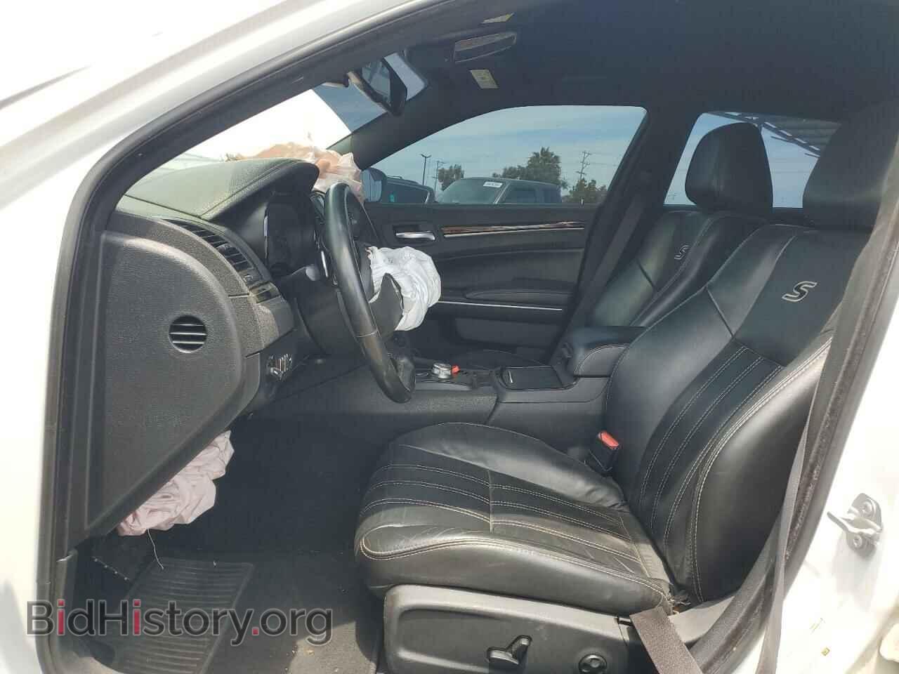 2019 CHRYSLER 300 - VIN: 2C3CCABG5KH697835 - Фото 7