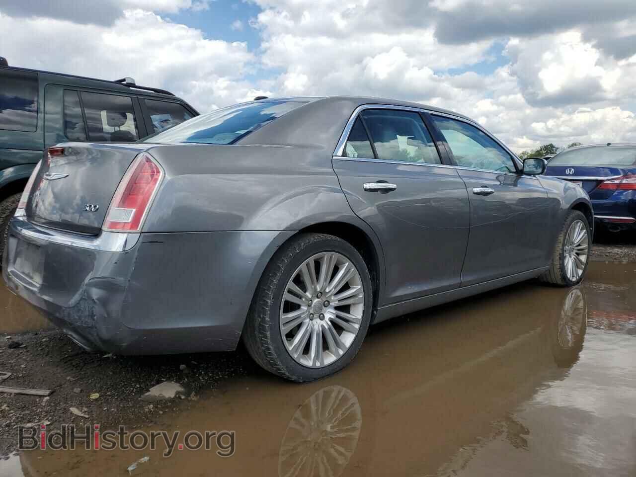 2011 CHRYSLER 300 - VIN: 2C3CA5CG5BH523579 - Фото 3