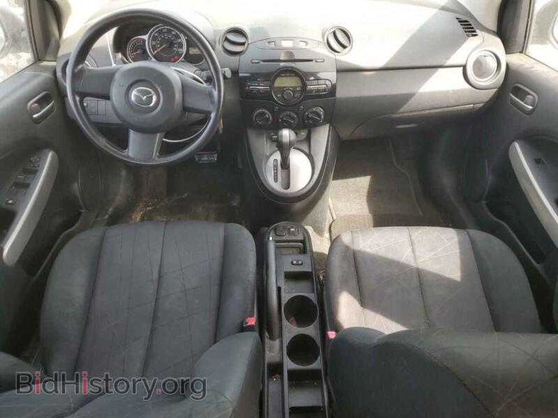 2013 Mazda 2 (VIN JM1DE1KY2D0156591) — фото 8 из 12
