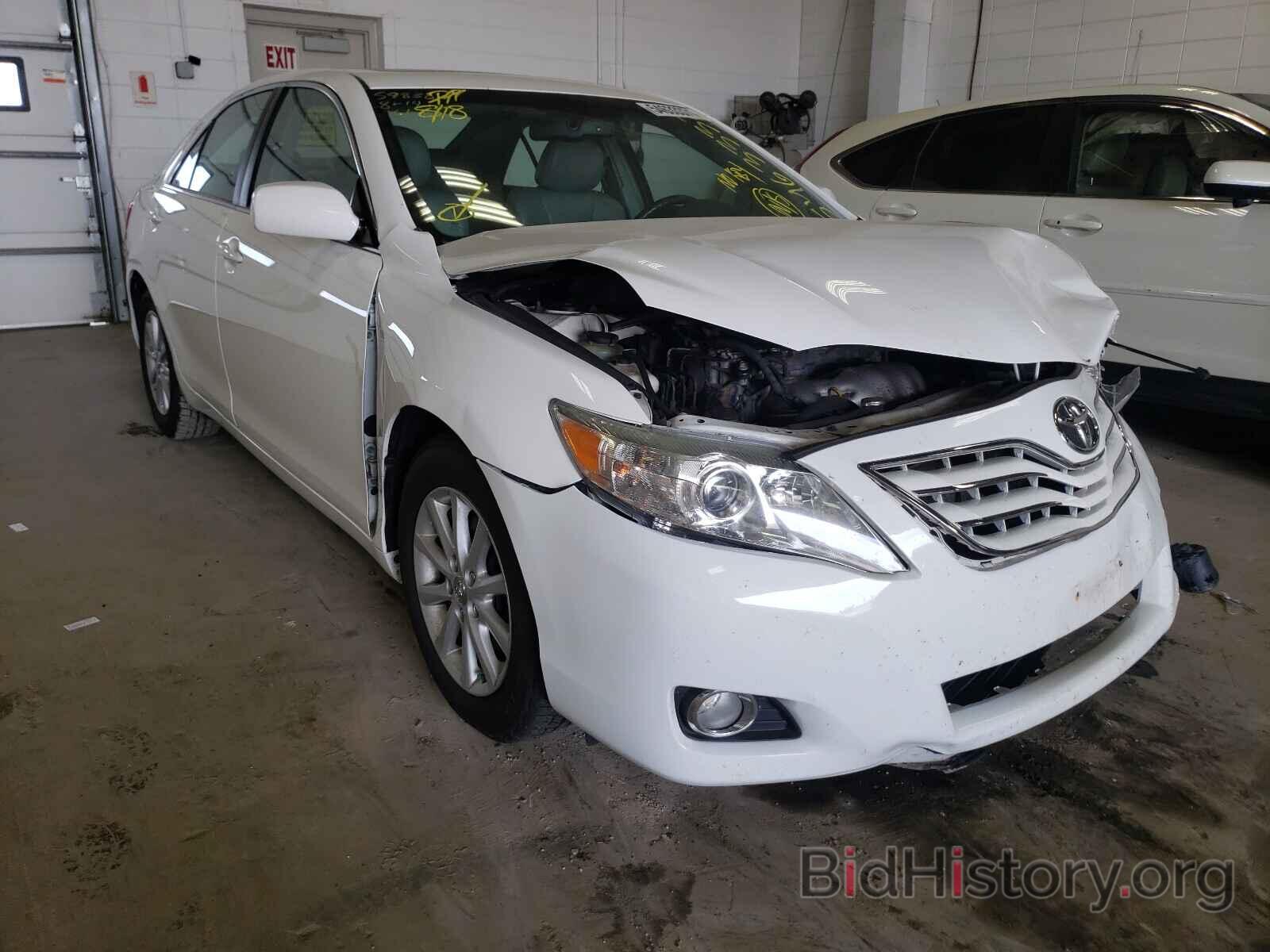 Photo 4T4BF3EK0BR140551 - TOYOTA CAMRY 2011