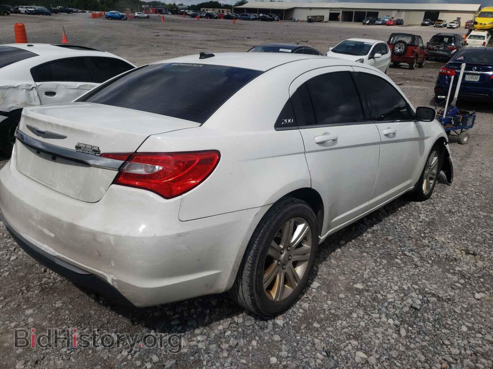 2013 CHRYSLER 200 - VIN: 1C3CCBBB0DN600982 - Photo 4