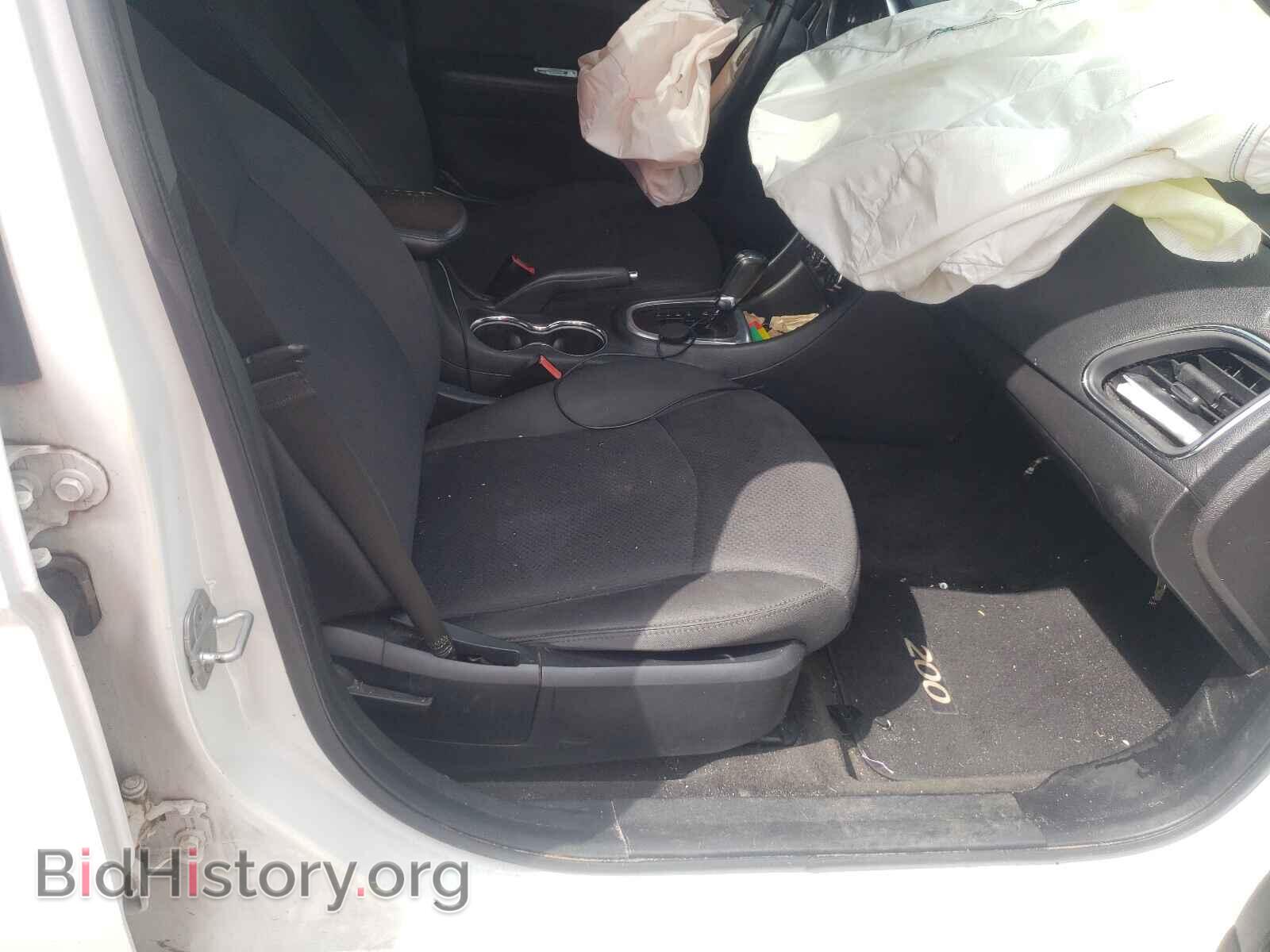 2013 CHRYSLER 200 - VIN: 1C3CCBBB0DN600982 - Photo 5