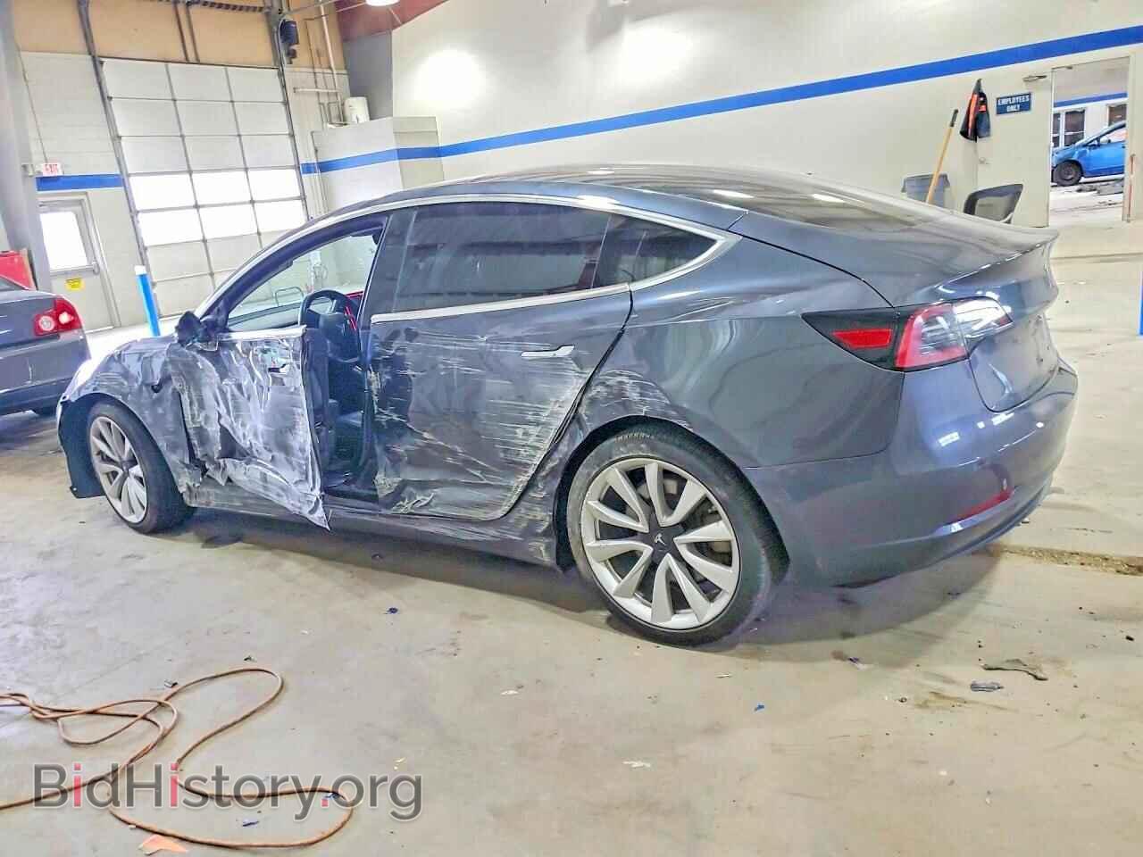 2018 TESLA MODEL 3 - VIN: 5YJ3E1EB6JF121178 - Photo 2