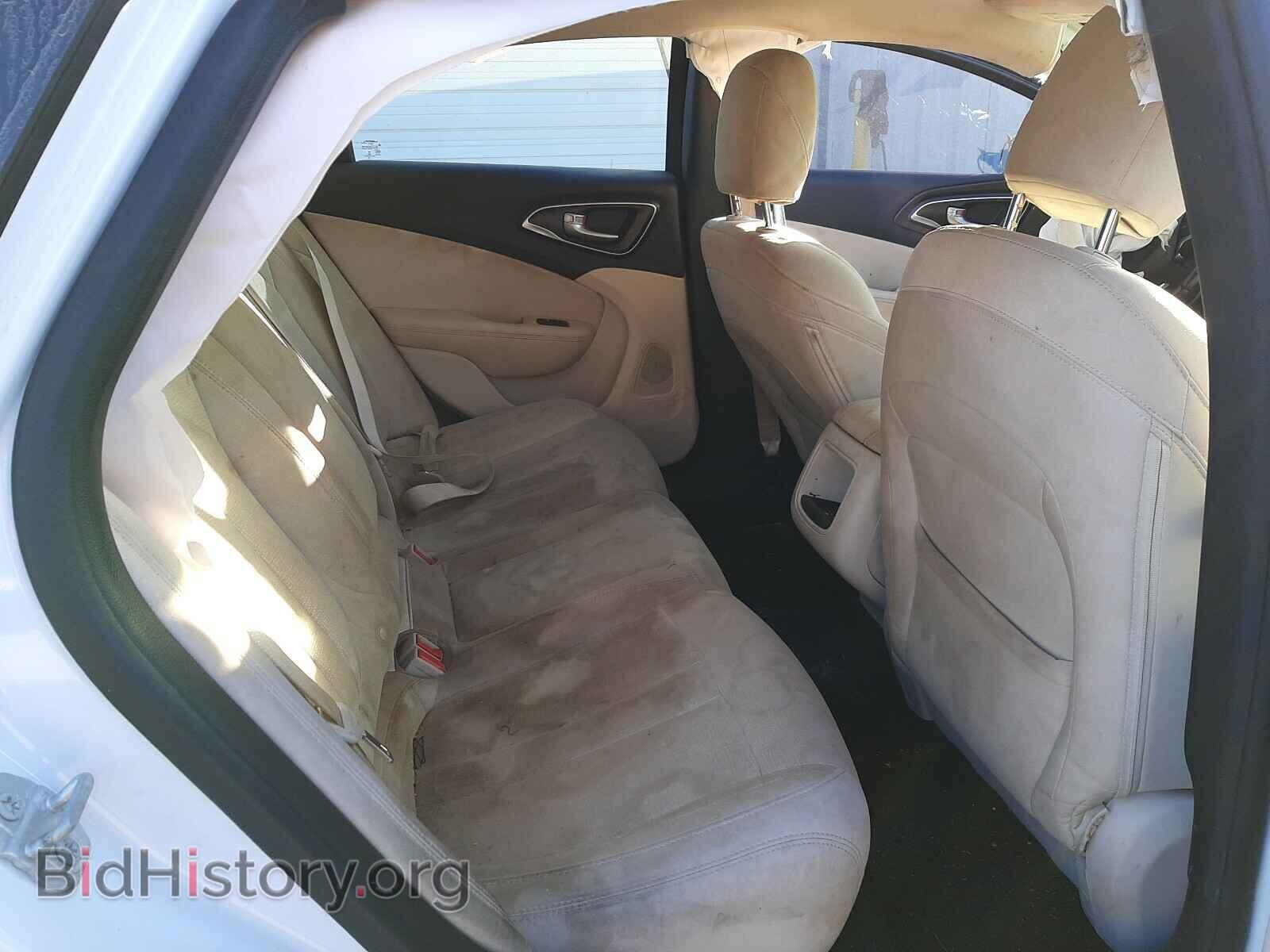 2016 CHRYSLER 200 - VIN: 1C3CCCFB0GN182492 - Фото 6