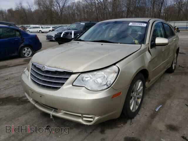 2010 CHRYSLER SEBRING - VIN: 1C3CC5FD1AN192145 - Фото 2