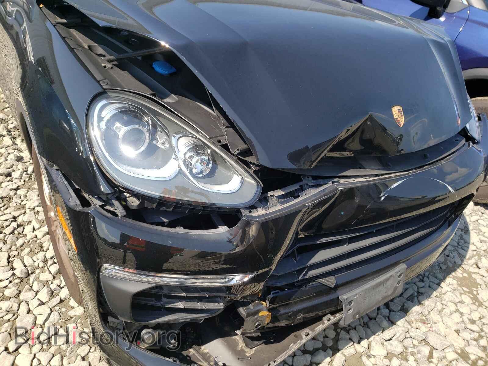 2016 PORSCHE CAYENNE - VIN: WP1AA2A28GKA11239 - Photo 9