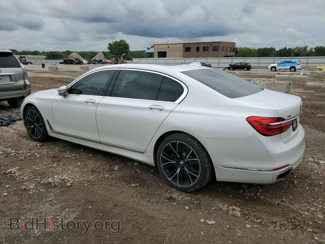 2017 BMW 7 SERIES - VIN: WBA7F2C33HG423198 - Фото 2