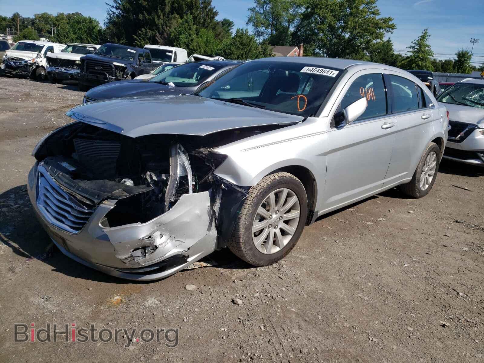 2012 CHRYSLER 200 - VIN: 1C3CCBBB7CN267324 - Фото 2