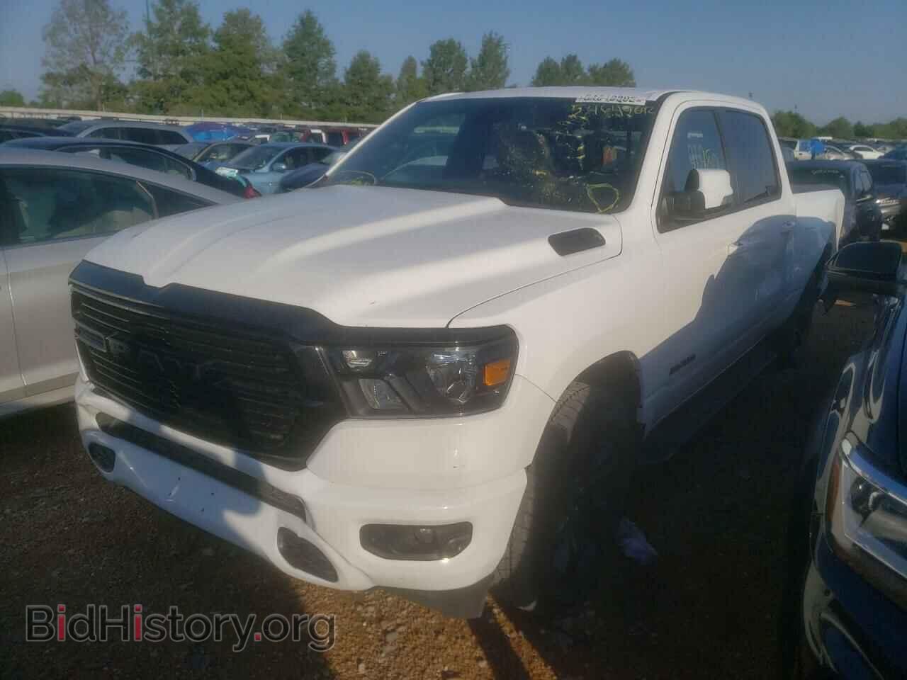 2020 RAM 1500 - VIN: 1C6SRFFTXLN102634 - Фото 2
