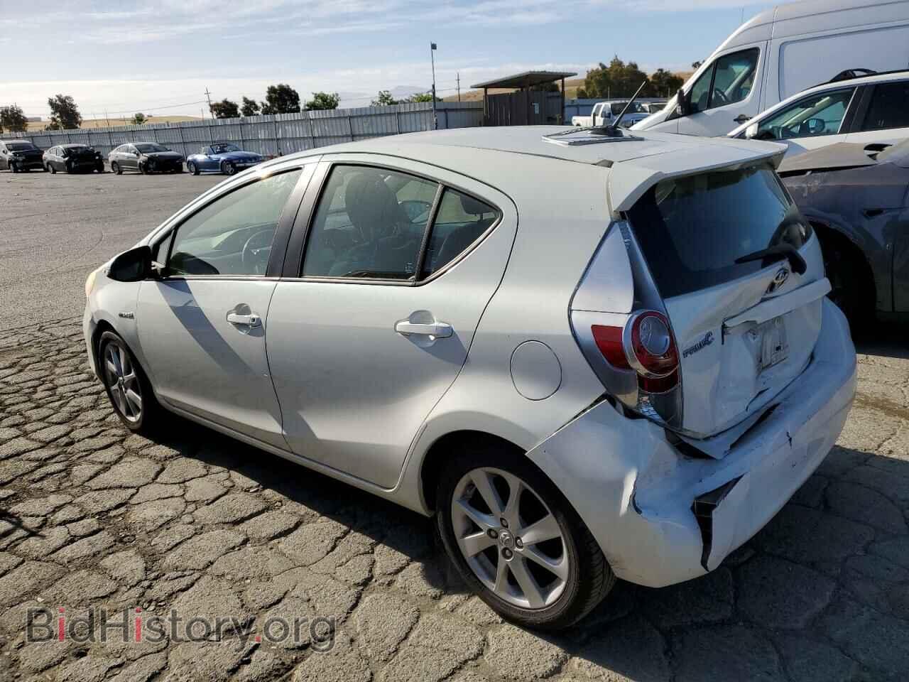 2012 TOYOTA PRIUS - VIN: JTDKDTB35C1014934 - Фото 2