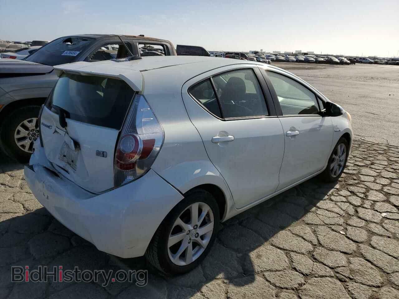 2012 TOYOTA PRIUS - VIN: JTDKDTB35C1014934 - Фото 3