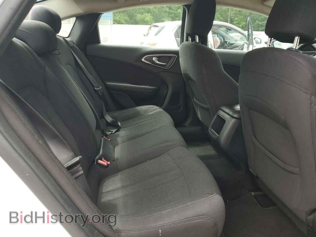 2015 CHRYSLER 200 - VIN: 1C3CCCAB7FN638185 - Фото 10