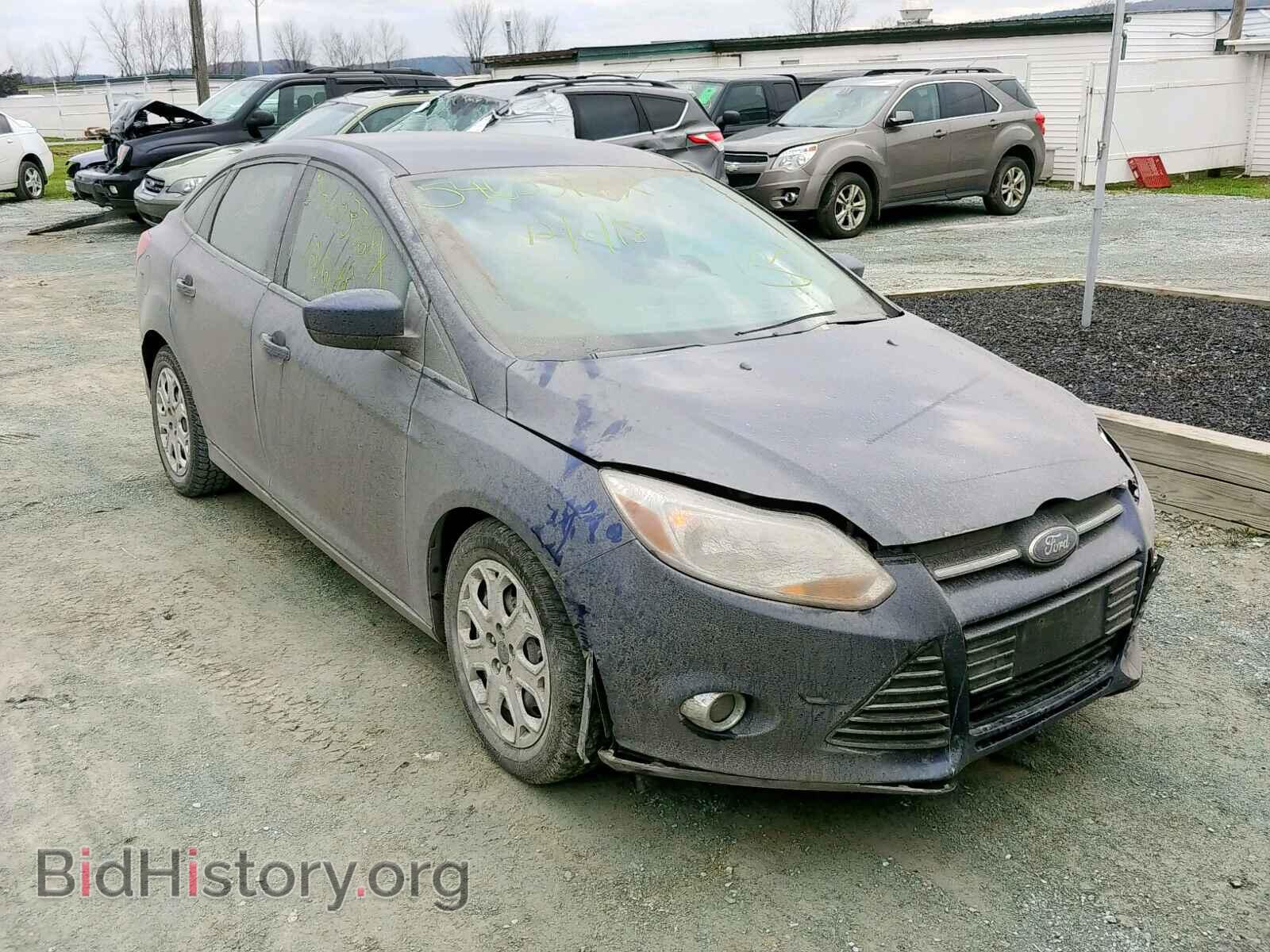 Photo 1FAHP3F29CL121451 - FORD FOCUS 2012