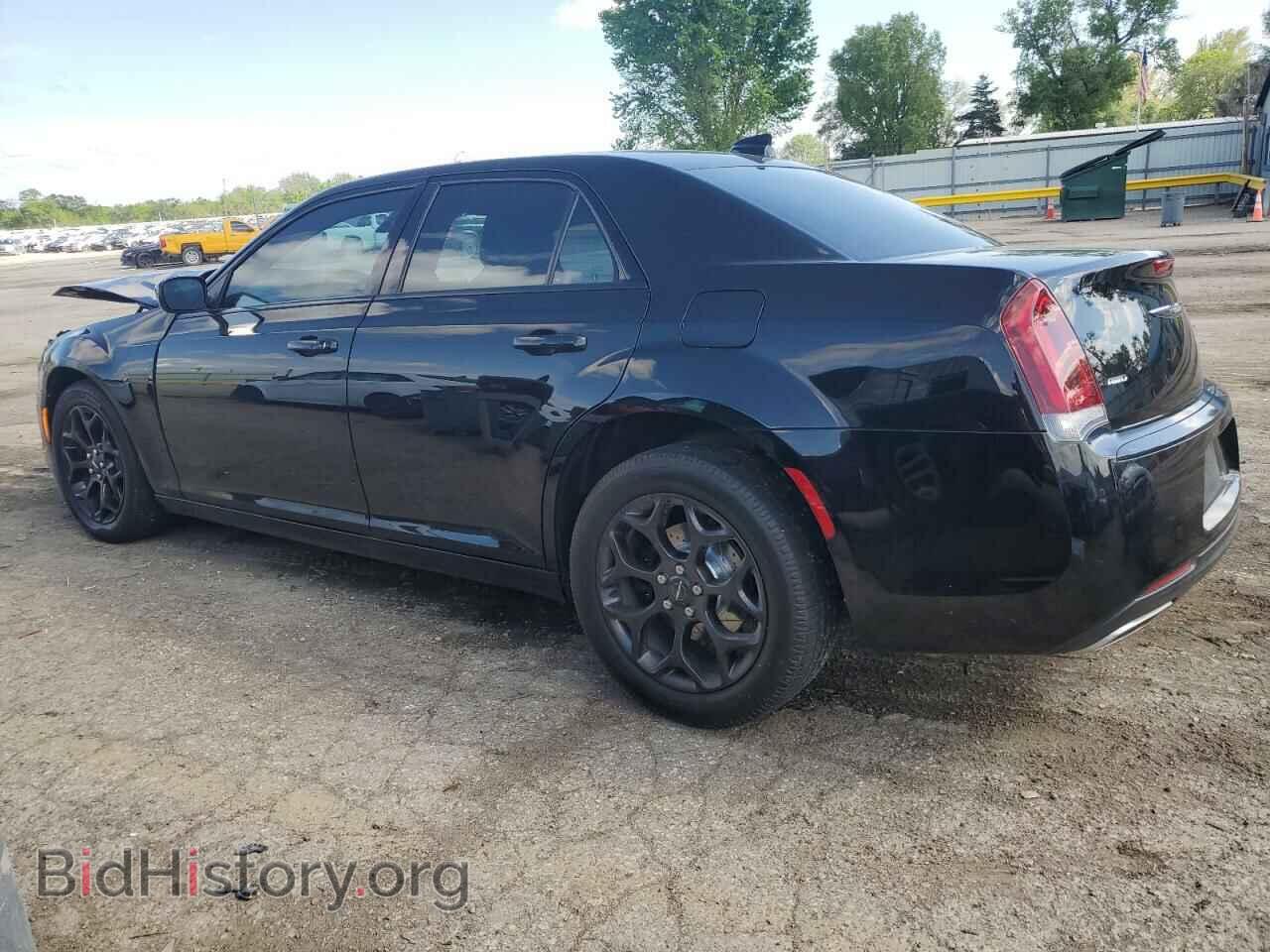 2019 CHRYSLER 300 - VIN: 2C3CCAGG8KH698471 - Фото 2