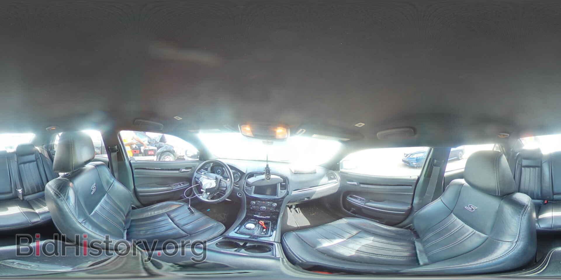 2019 CHRYSLER 300 - VIN: 2C3CCAGG8KH698471 - Фото 14