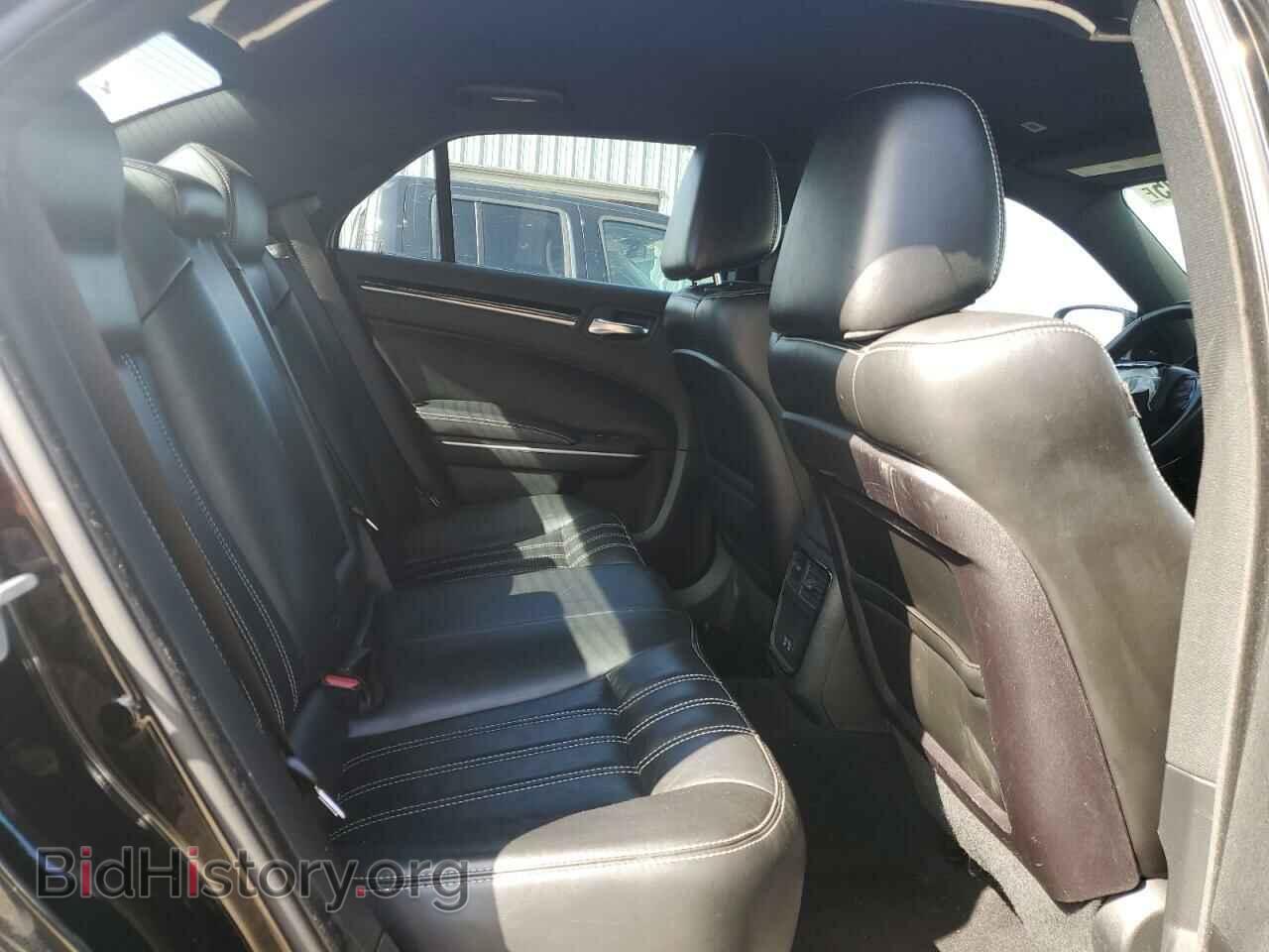 2019 CHRYSLER 300 - VIN: 2C3CCAGG8KH698471 - Фото 10