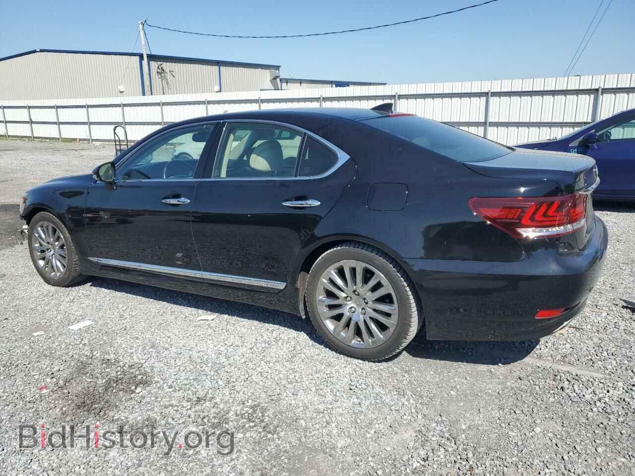 2015 LEXUS LS460 - VIN: JTHBL5EF3F5137129 - Photo 2
