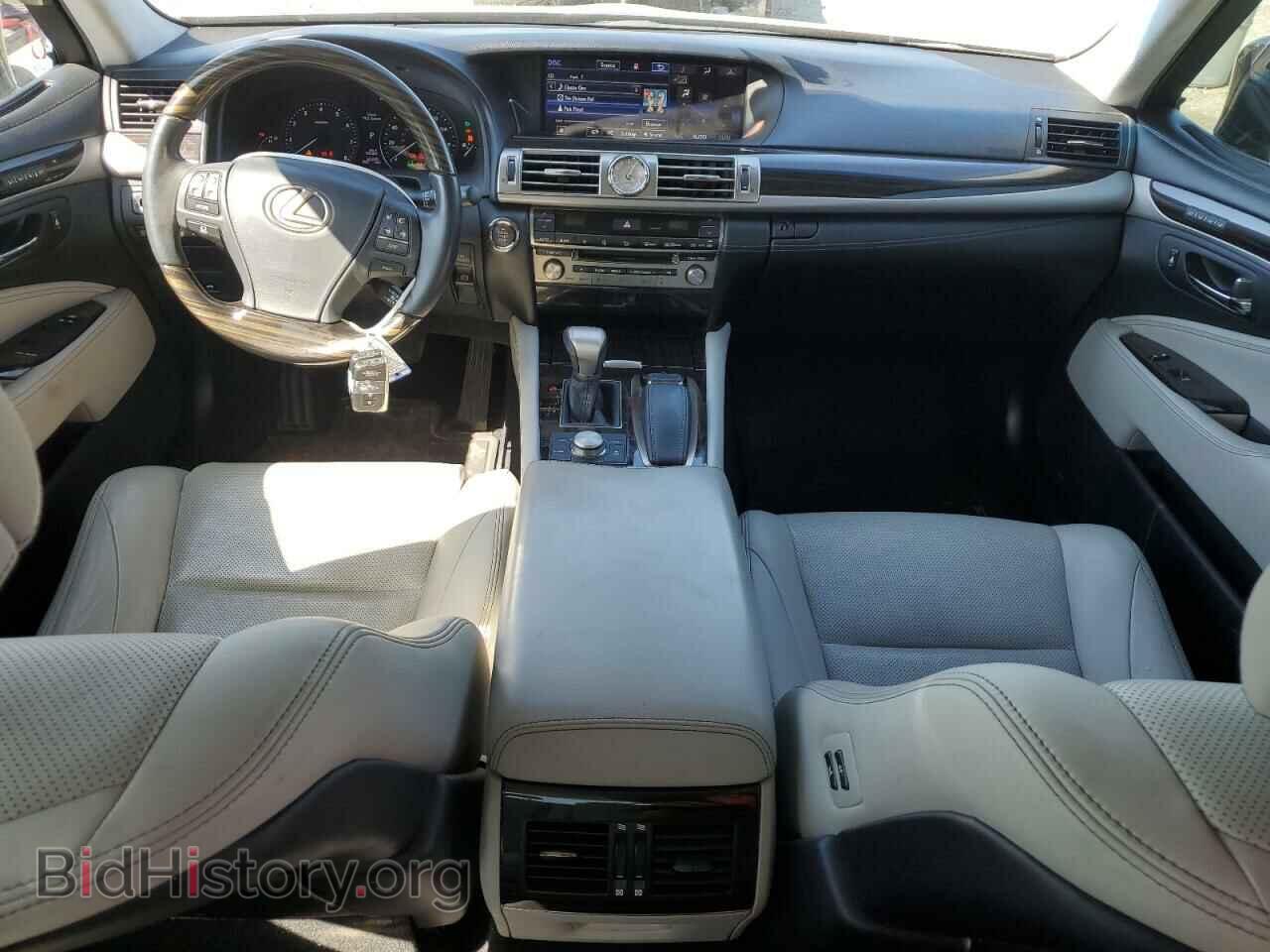 2015 LEXUS LS460 - VIN: JTHBL5EF3F5137129 - Photo 8