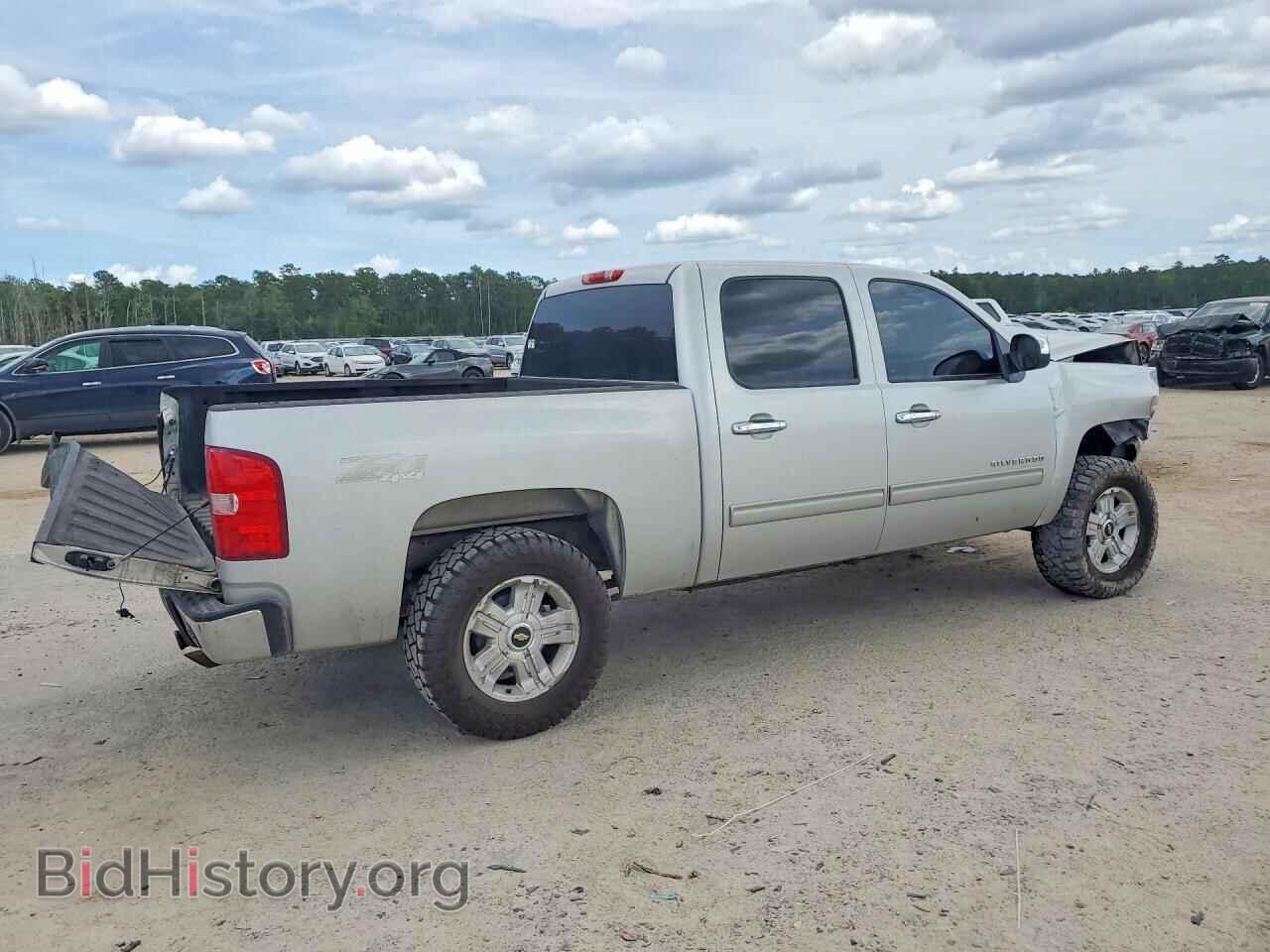 2011 CHEVROLET SILVERADO - VIN: 3GCPKSE34BG363228 - Фото 3