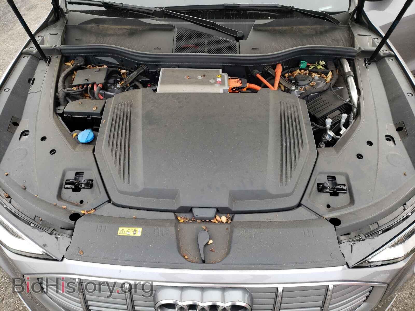 2019 AUDI E-TRON - VIN: WA1LAAGE9KB024381 - Photo 7